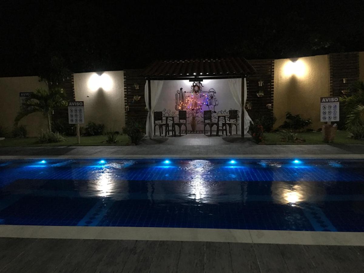 Hotel Virgulino Olho d'Agua do Casado Buitenkant foto